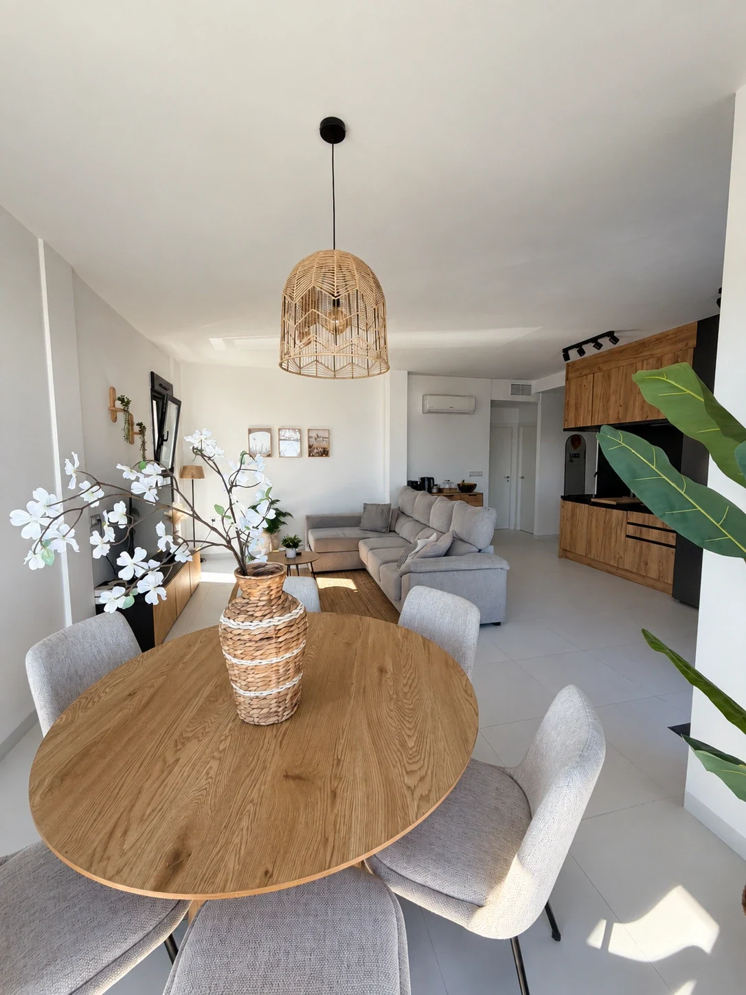 Van de eettafel naar de lounge